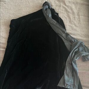 Elegant Black Velvet Vintage Diane Von Furstenberg Dress w/Black Satin Tie Scarf